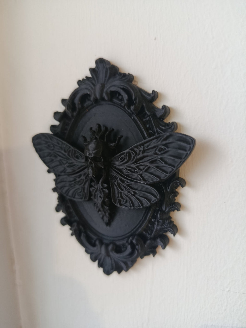 🖤 The Cicada Mortis Miniature - Dark Relics